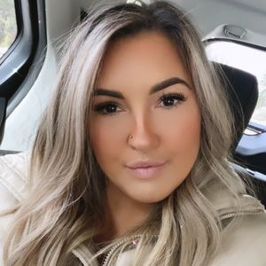 Meet your Posher, Breannah